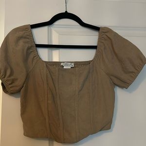 Cropped puff sleeve beige top